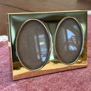 Small brass double picture frame - vintage